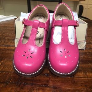 Footmates Fuchsia Sherry shoes